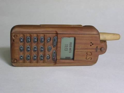 wooden-phone-1