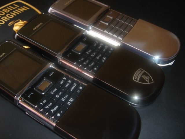 Nokia 8800 Sirocco Lamborghini Edition