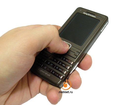 Review: Sony Ericsson W880i - INTERFACES